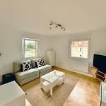 Casa Rossa Apt1 - Modern Living Near Frankfurt * באד הומבורג וור דר הואה