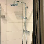 Casa Rossa Apt1 - Modern Living Near Frankfurt דירה