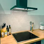 Casa Rossa Apt1 - Modern Living Near Frankfurt דירה *