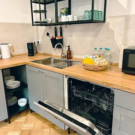 Casa Rossa Apt1 - Modern Living Near Frankfurt Апартаменты Бад-Хомбург-фор-дер-Хёэ