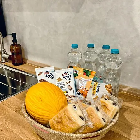 Casa Rossa Apt1 - Modern Living Near Frankfurt Апартаменты Бад-Хомбург-фор-дер-Хёэ