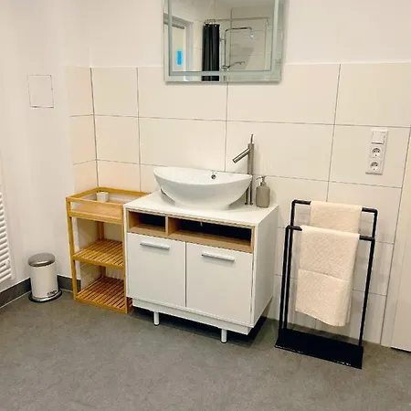 Casa Rossa Apt1 - Modern Living Near Frankfurt